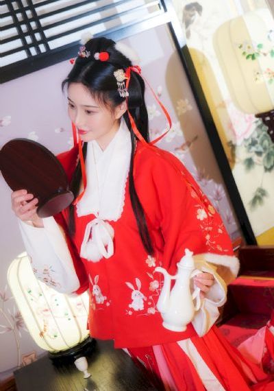 《钢铁魔女》